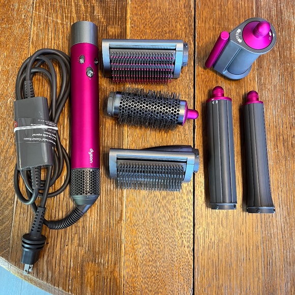 Dyson airwrap complete - long barrel - Picture 1 of 3